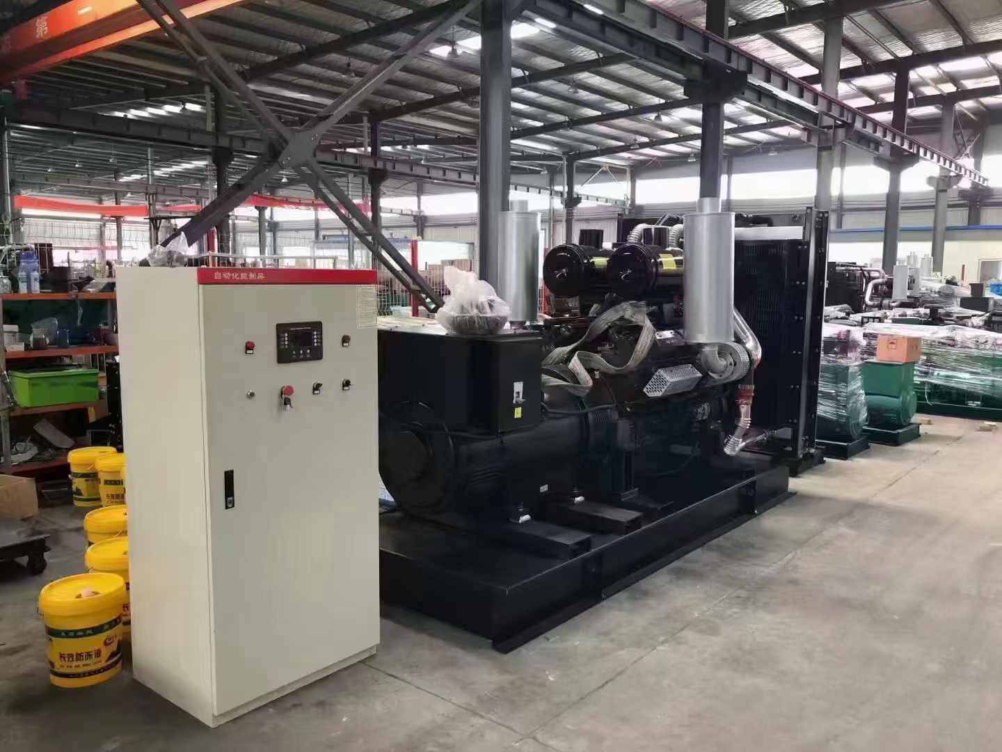 内丘柴油发电机运行时的噪音和振动水平如何？
